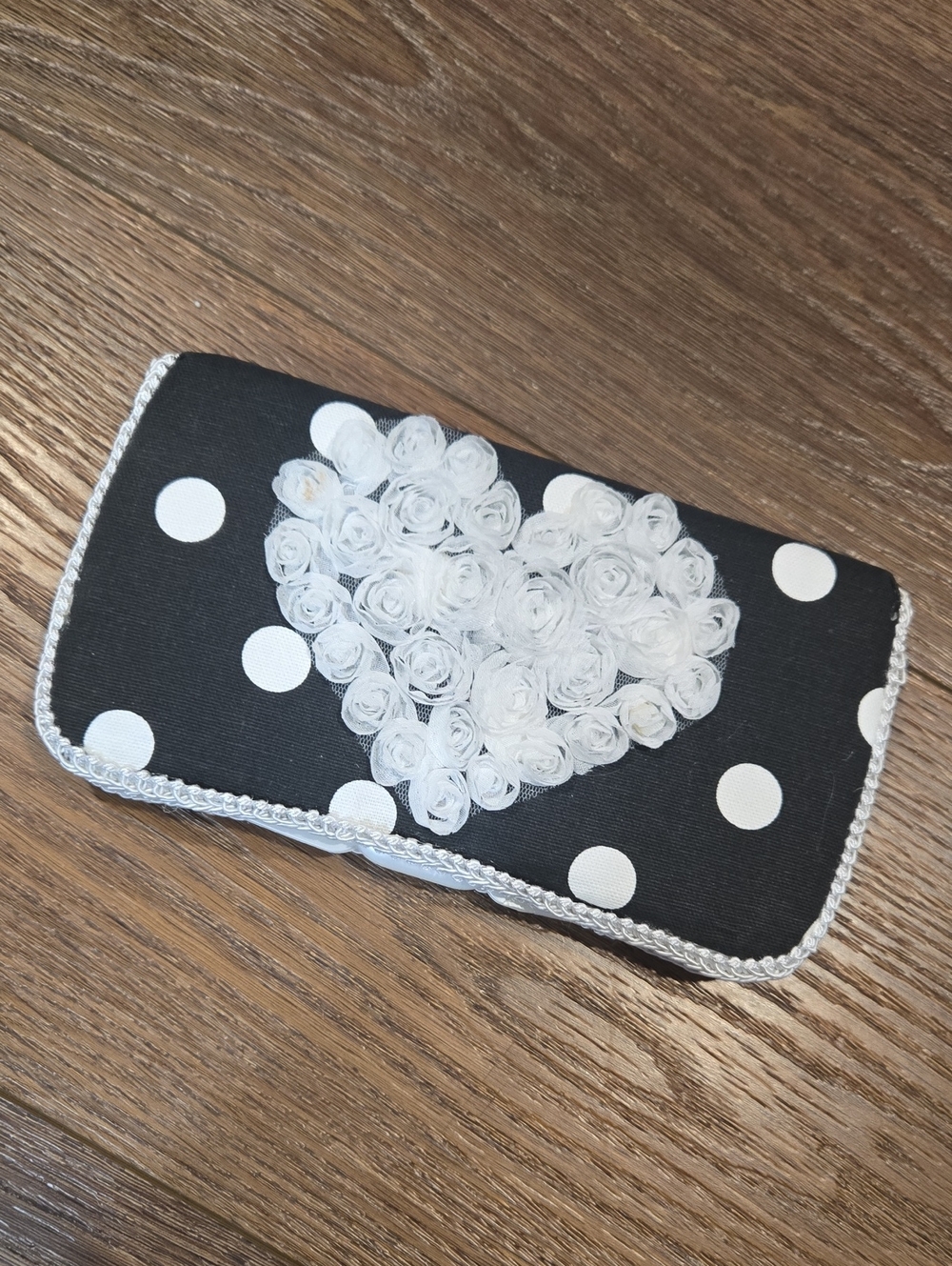 NWT AJO.BEBE HUGGIES TRAVEL WIPE CASE.   #8193
